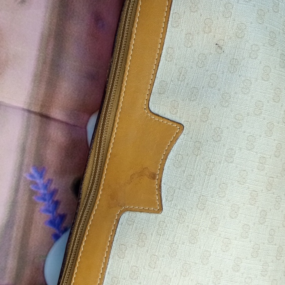 🗝️ Vintage Gucci Micro GG Cream and Tan Shoulder Bag - Picture 7 of 12